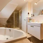 Nyaraló Komfortables Mit Sauna In